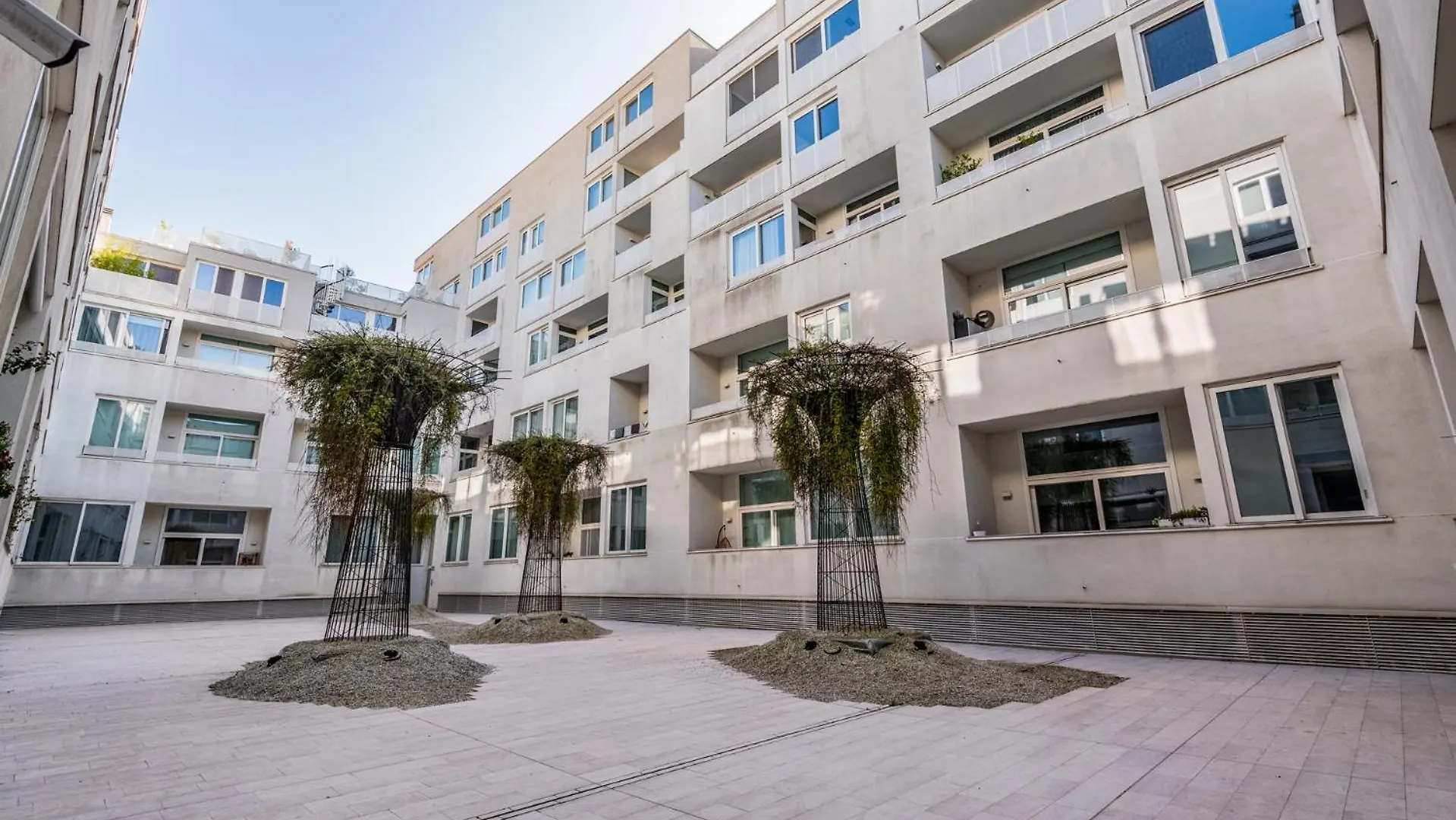 Via De Sanctis 26 Milano 4 Pax Apartment
